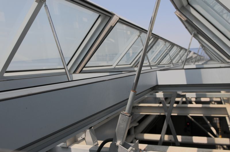 Shanghai Pudong International Airport Freight Centr 1530